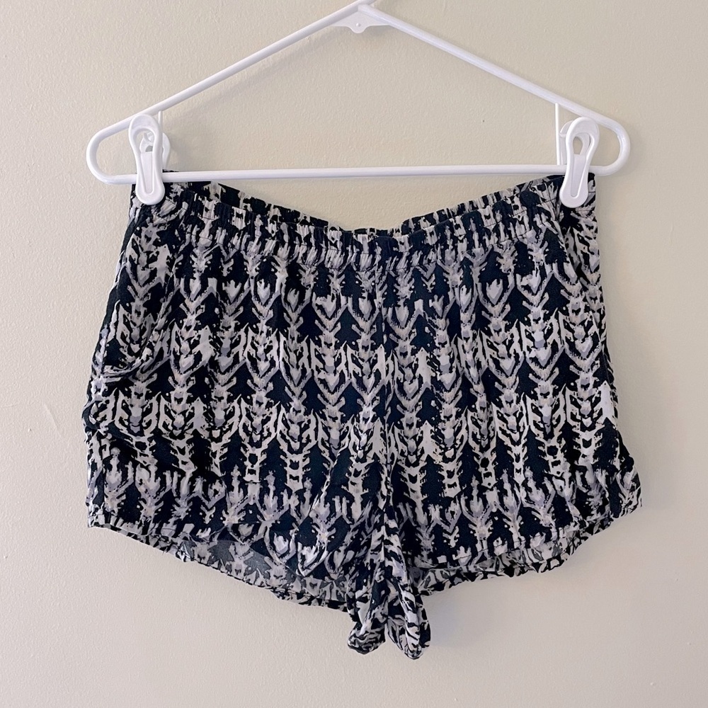 C Brand women’s casual basic comfortable lounge shorts black indigo and white XS